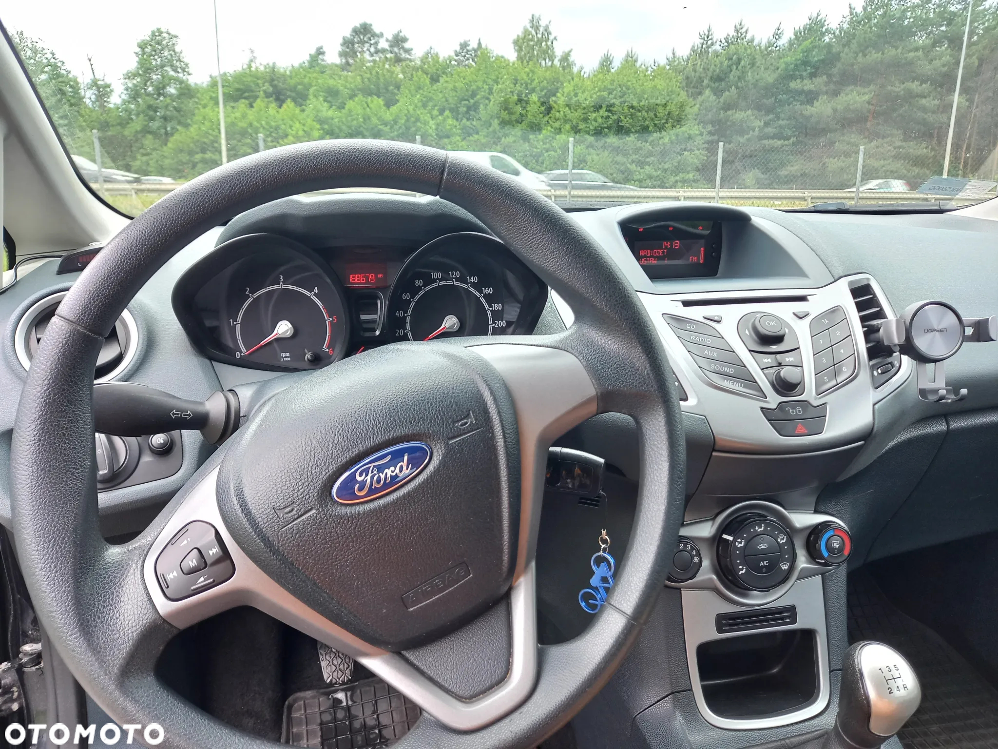 Ford Fiesta 1.6 TDCi DPF Titanium - 11