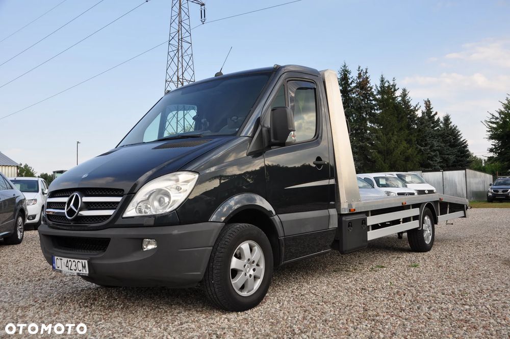 Mercedes-Benz Sprinter - 2