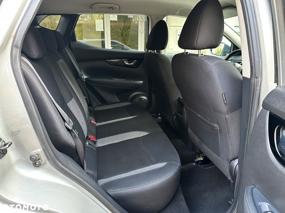 Nissan Qashqai 1.3 DIG-T N-Connecta - 14
