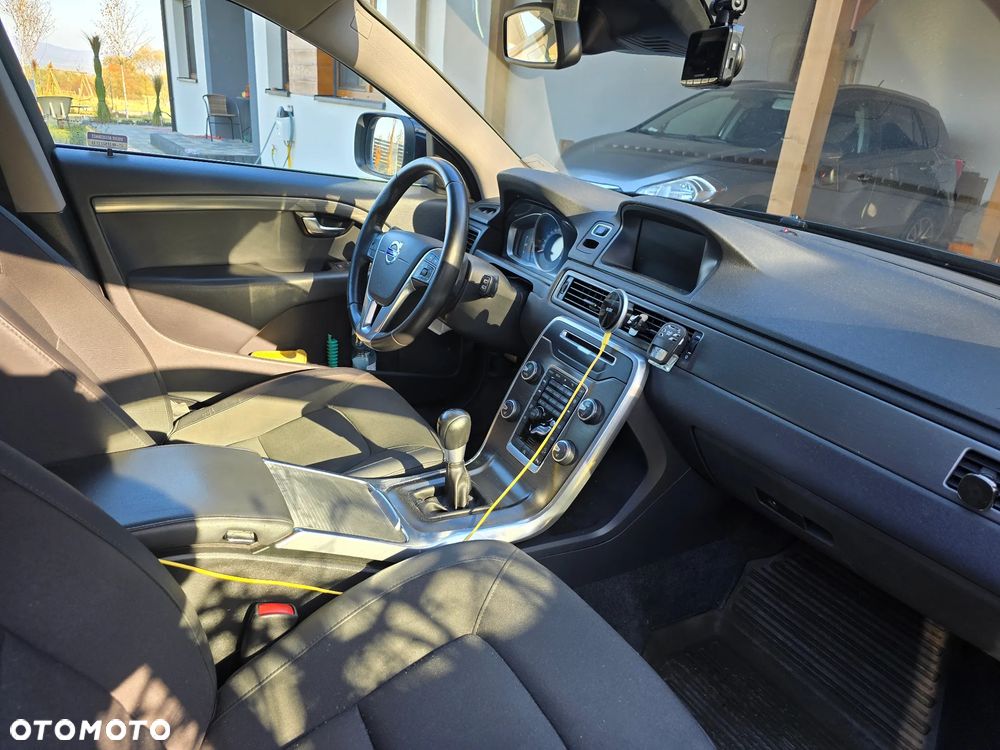 Volvo XC 70 - 4
