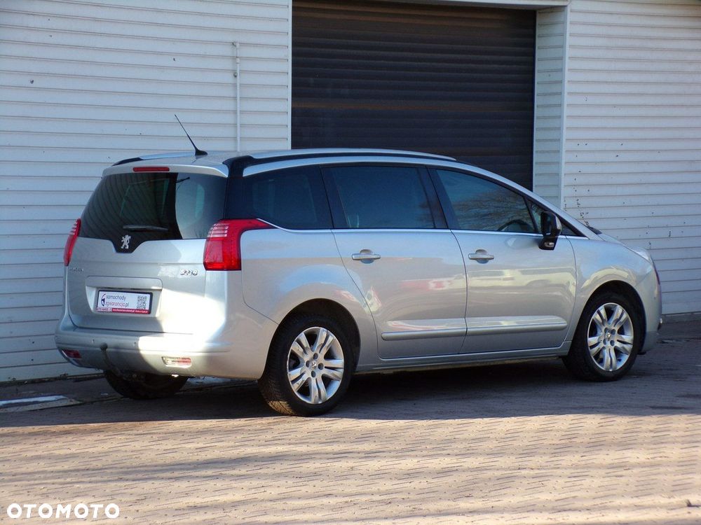 Peugeot 5008 - 5