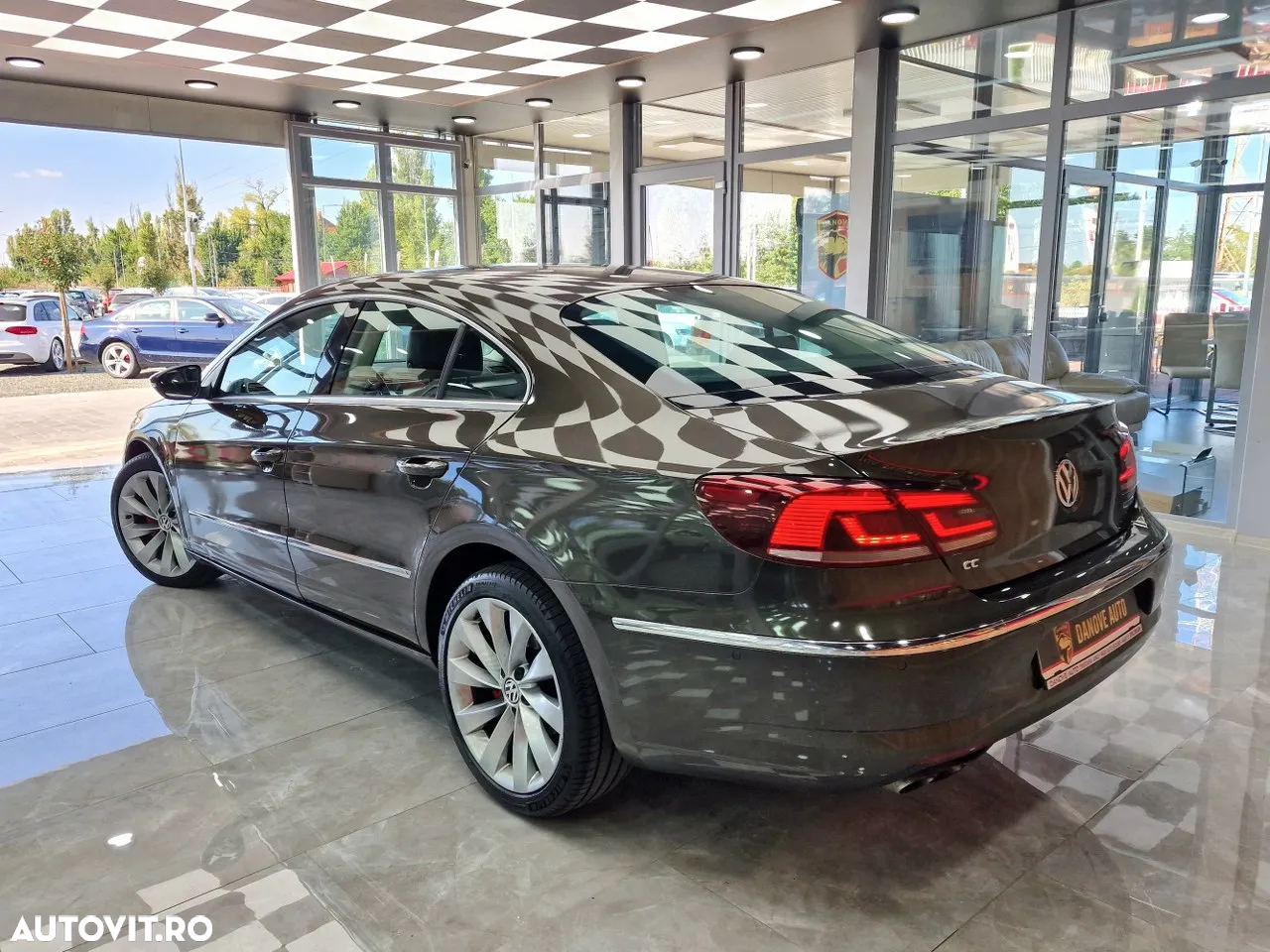 Volkswagen Passat CC 2.0 TDI DSG Blue TDI - 10