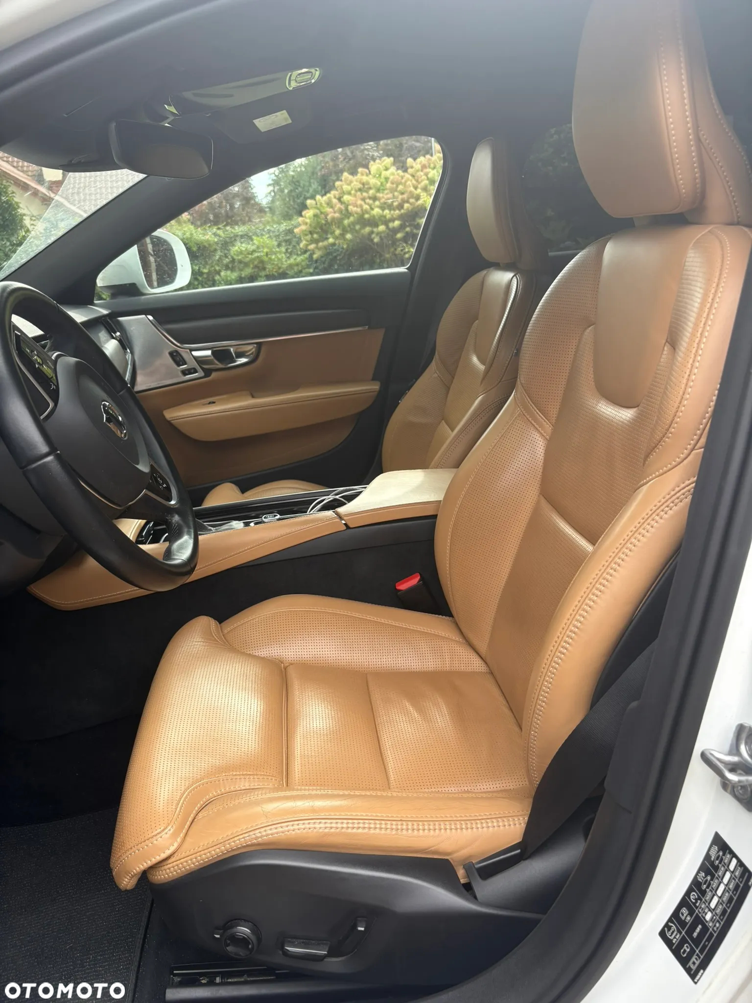 Volvo V90 D5 SCR AWD Momentum Pro - 6