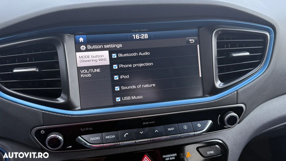 Hyundai IONIQ 1.6 GDI Premium - 18