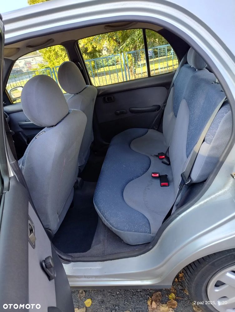 Nissan Micra 1.4 Comfort High CVT - 11