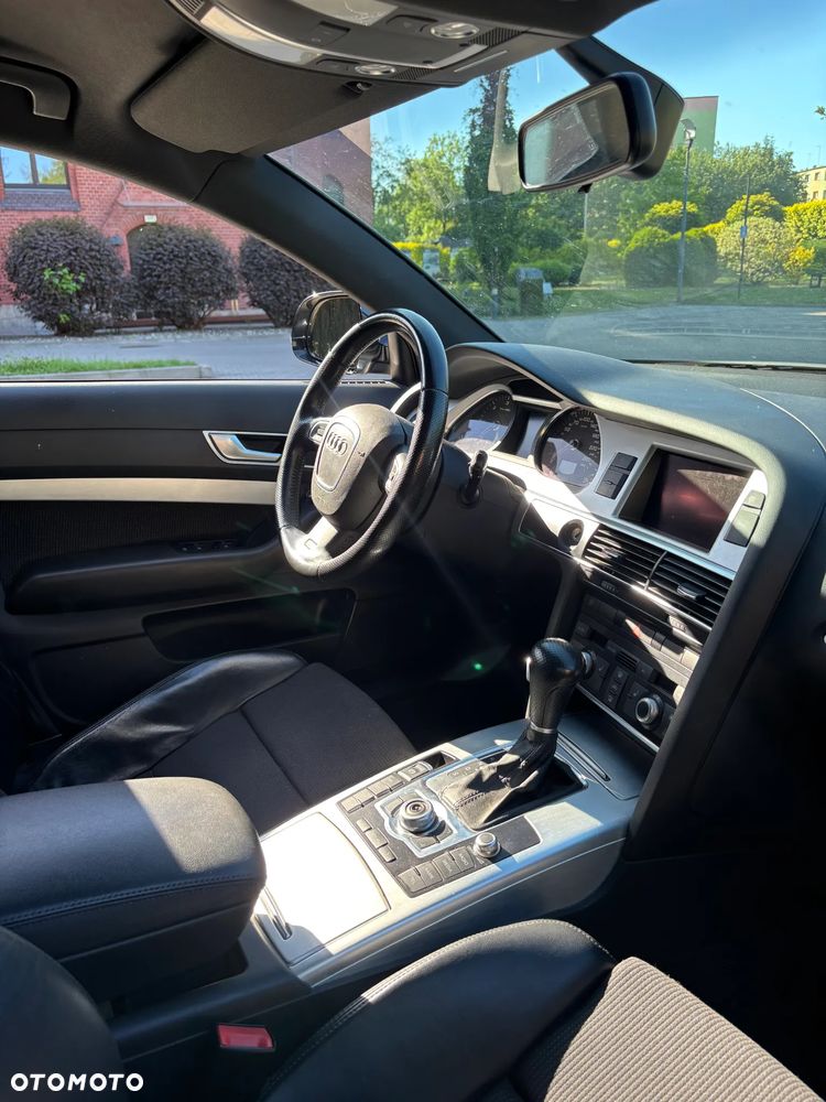 Audi A6 Avant 2.7 TDI DPF quattro tiptronic - 29