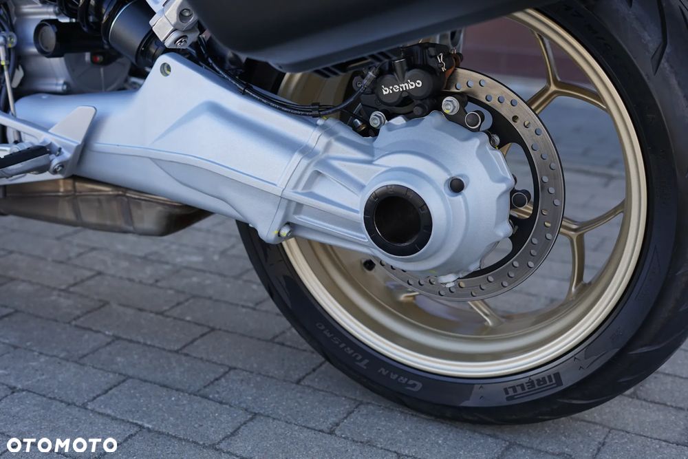 Moto Guzzi V100 Mandello - 25