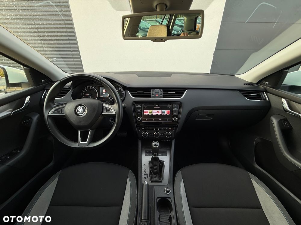 Skoda Octavia 2.0 TDI DSG Premium Edition - 8