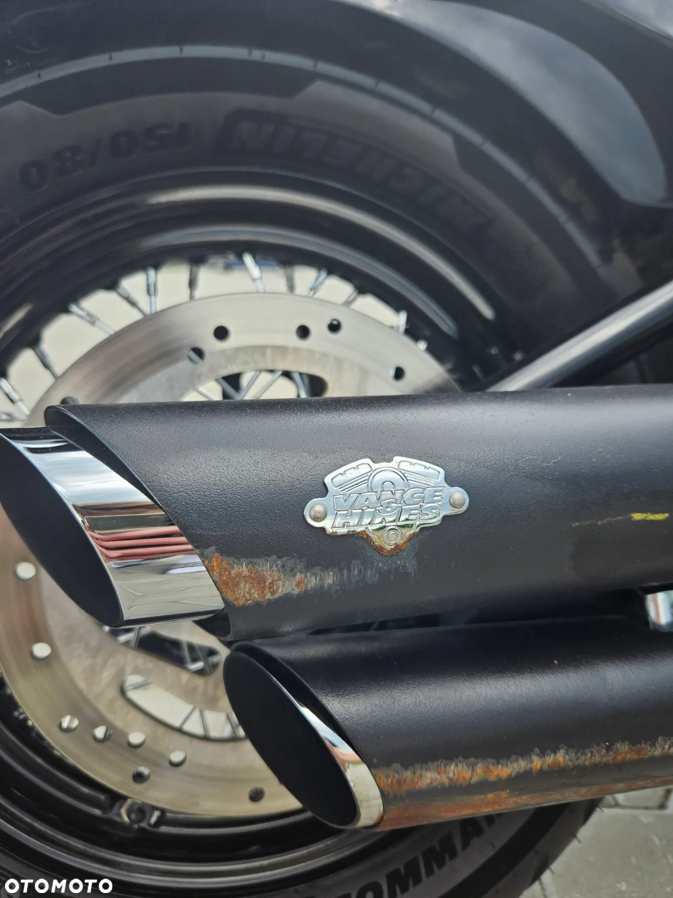 Harley-Davidson Softail Street Bob - 15