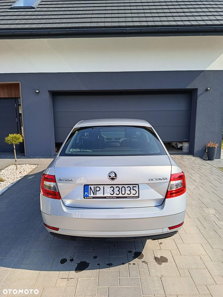 Skoda Octavia 1.6 TDI Active - 8