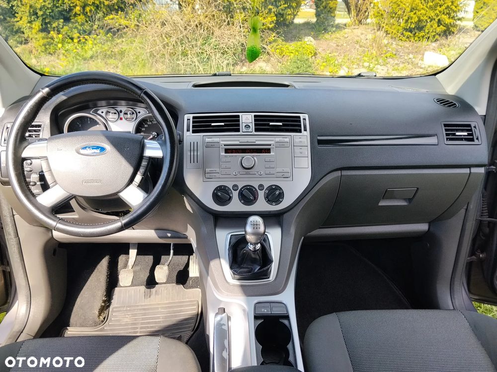 Ford Kuga 2.0 TDCi 2x4 Trend - 6