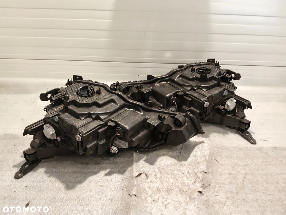 Lexus UX FULL LED KOMPLET LAMP PRZEDNICH - 8