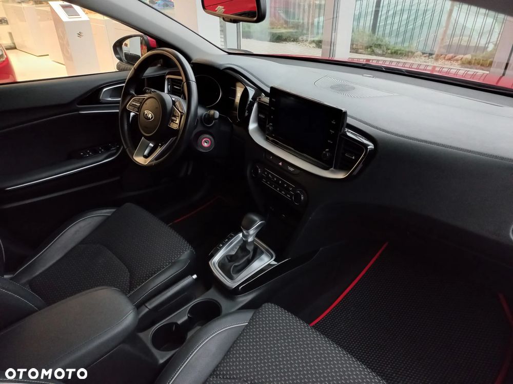 Kia Ceed 1.4 T-GDI L Business Line DCT - 25