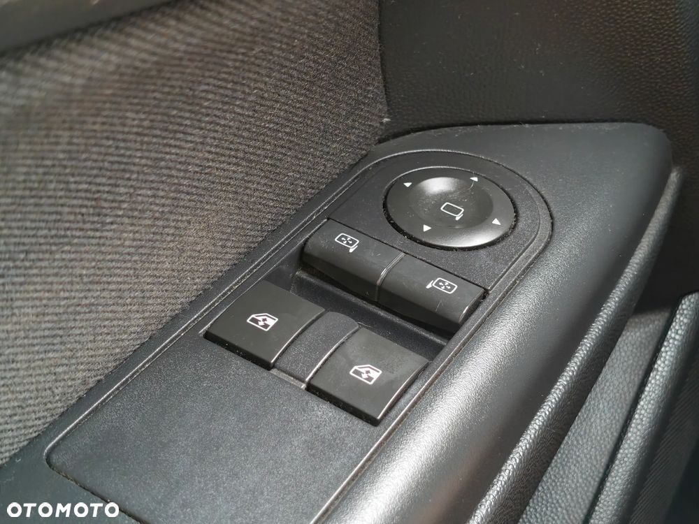 Opel Astra 1.8 Sport - 20