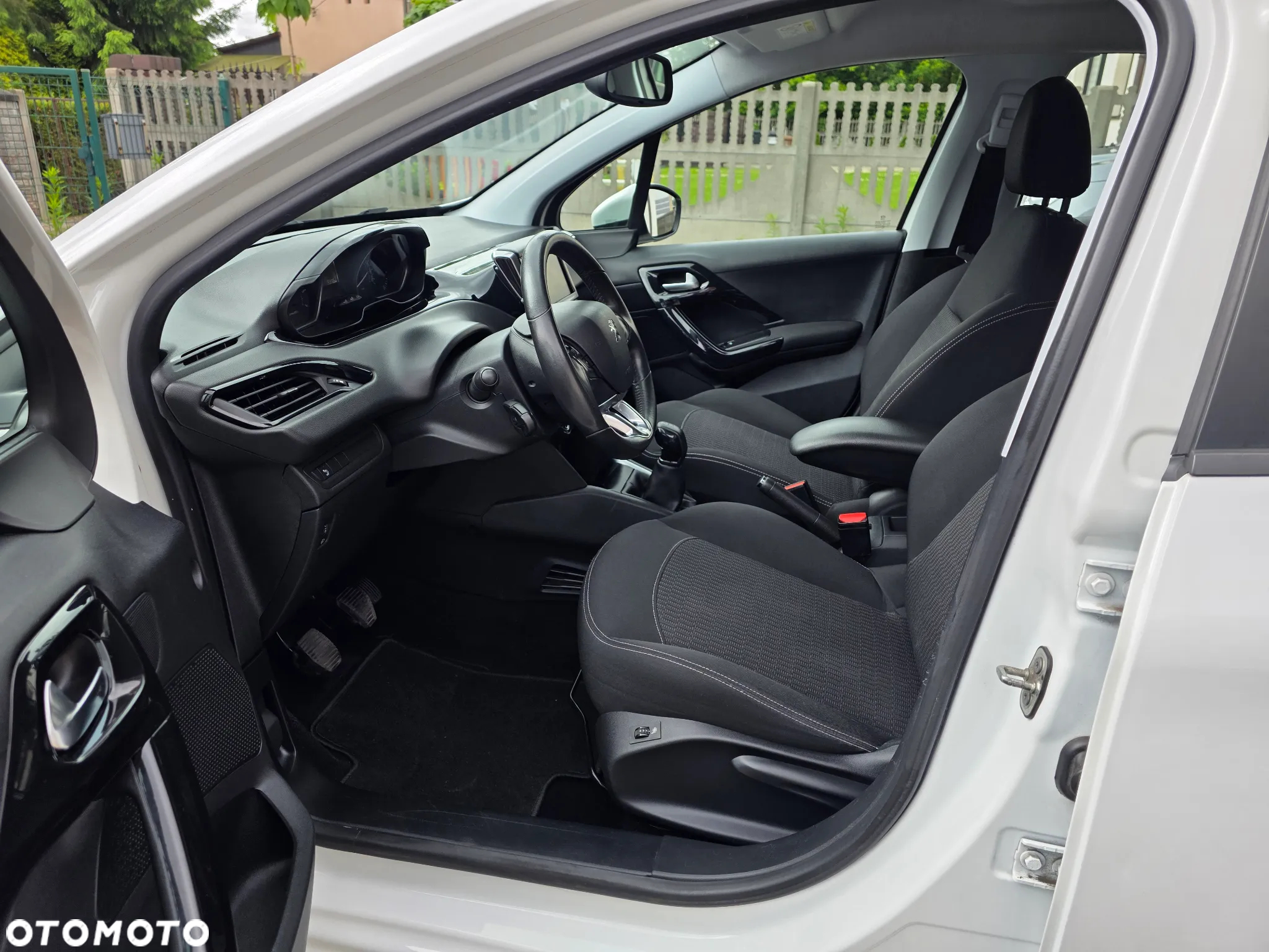 Peugeot 208 1.2 PureTech Active - 9