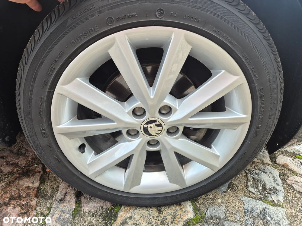 Skoda RAPID 1.2 TSI (Green tec) Joy - 26