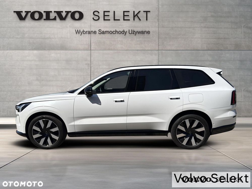 Volvo EX90 - 4