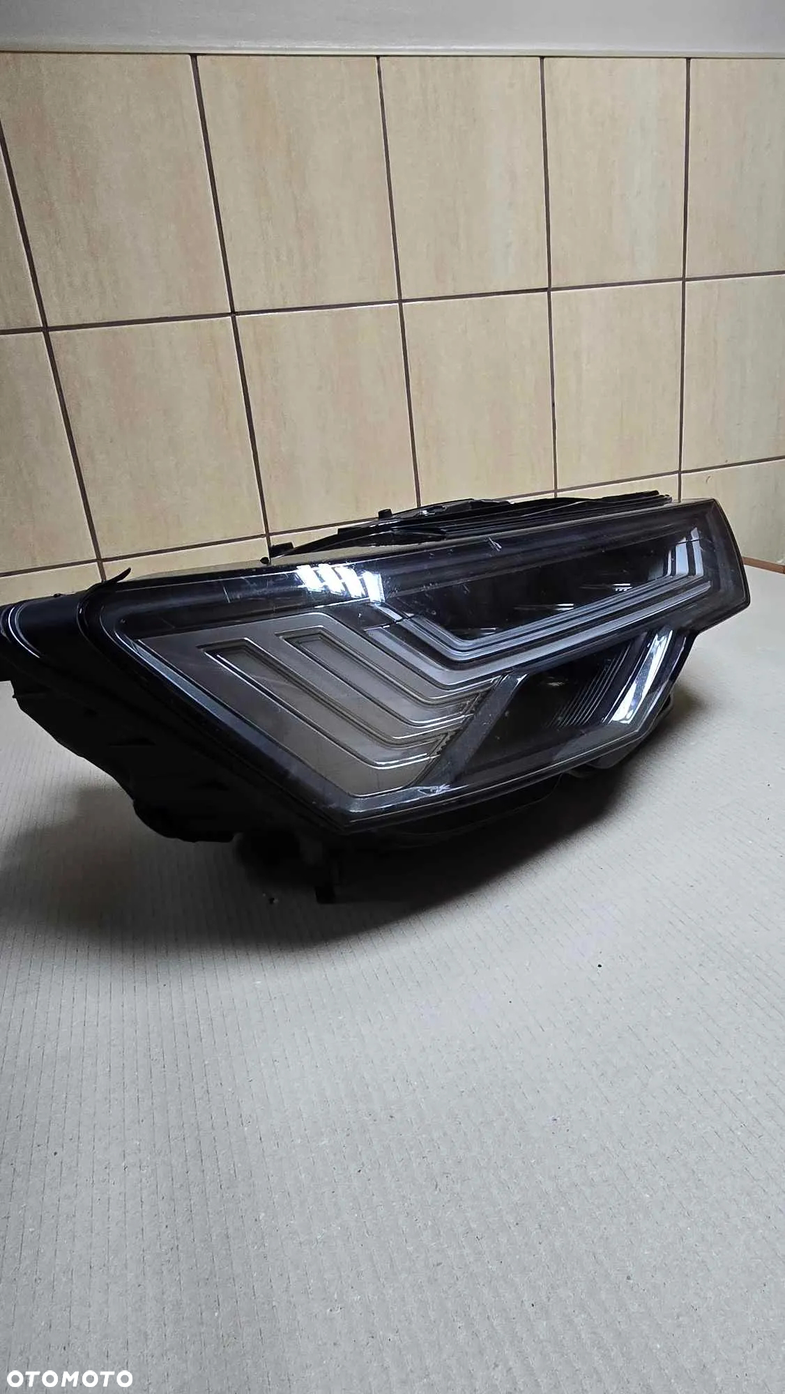 LAMPA PRZEDNIA DO AUDI A6 C8 PRAWA MATRIX FULL LED 2018R. 4K0 - 6
