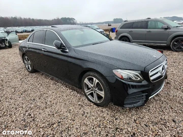 Mercedes-Benz Klasa E - 4