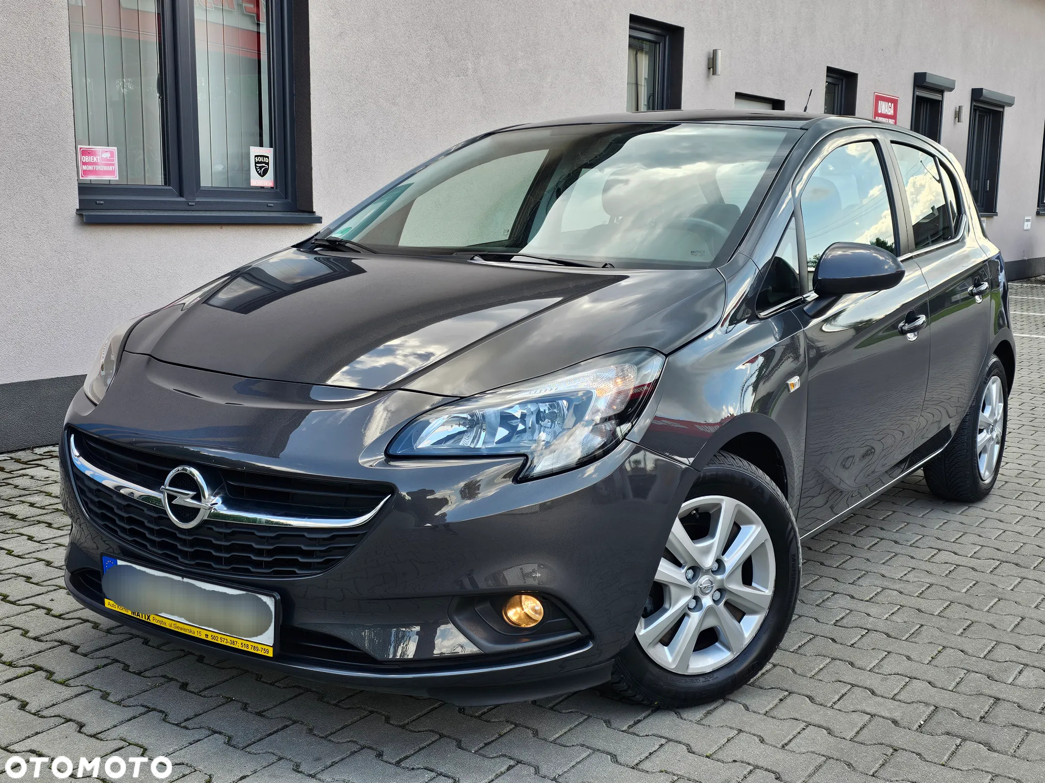 Opel Corsa 1.2 16V Essentia - 2