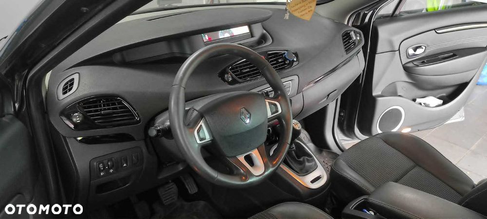 Renault Scenic - 6