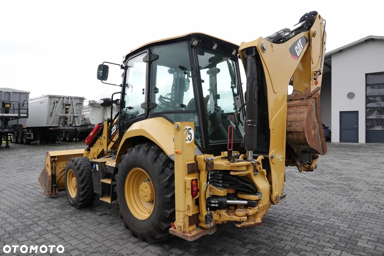 Caterpillar 432F / KOPARKO-ŁADOWARKA / 2017 / 5700 MTH / KLIMATYZACJA / KOMPLET ŁYŻEK - 13