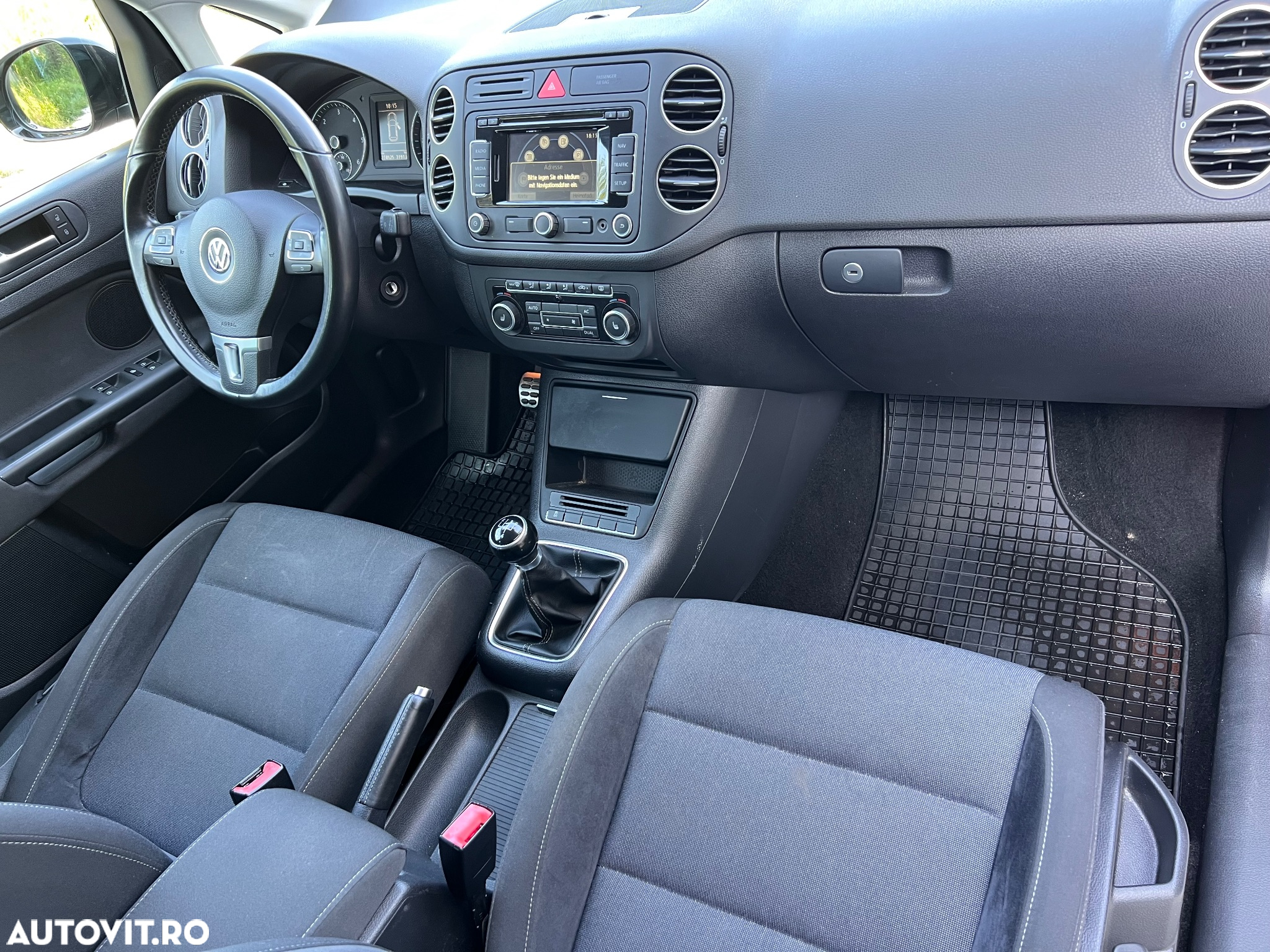 Volkswagen Golf Plus 1.6 TDI DPF Style - 3