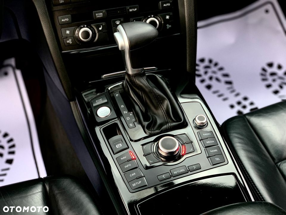 Audi S6 Avant - 38