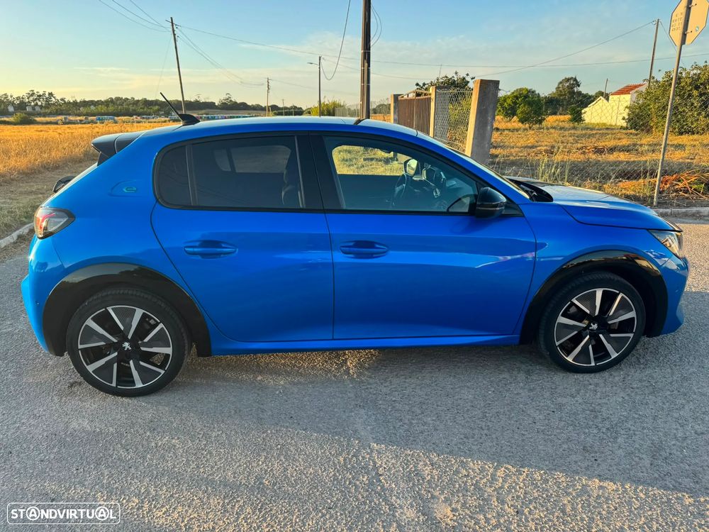 Peugeot e-208 GT Pack - 8