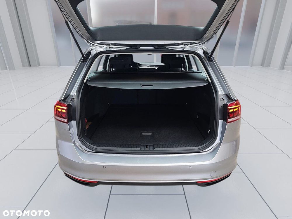 Volkswagen Passat Variant 2.0 TDI EVO Business DSG - 19