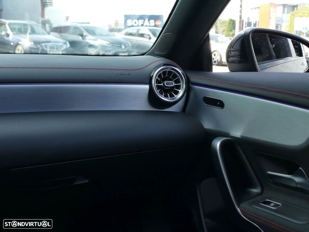 Mercedes-Benz CLA 250 e Shooting Brake AMG Line - 43