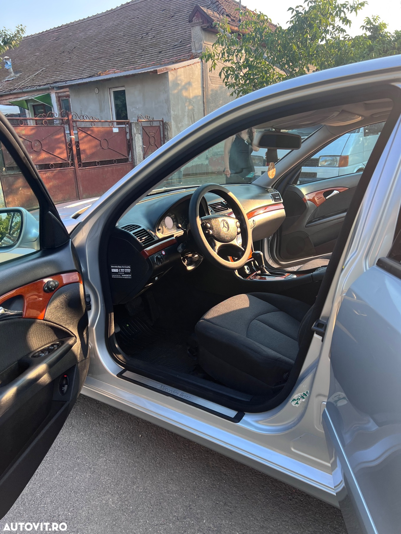 Mercedes-Benz E 220 T CDI Automatik Classic BusinessEDITION - 4
