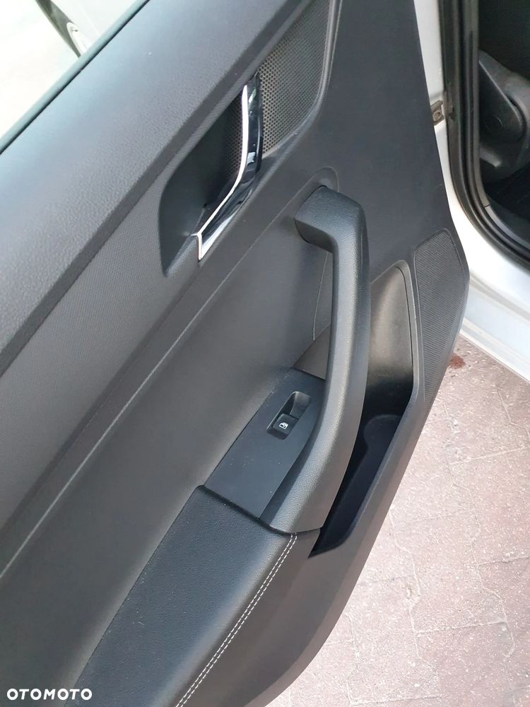 Skoda RAPID 1.6 TDI DPF Ambition - 12