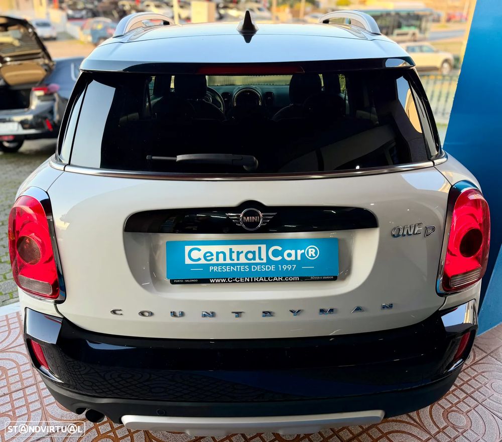 MINI Countryman One D Auto - 10