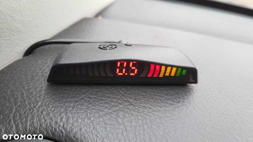 Toyota Avensis 1.8 VVT-i Executive - 14