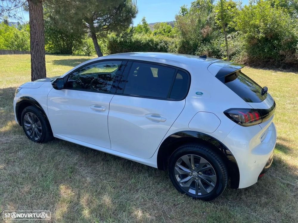 Peugeot e-208 50 kWh Allure - 5