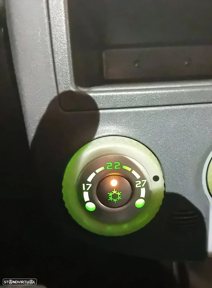 Mitsubishi Colt 1.1 Inform RCD/AC - 12