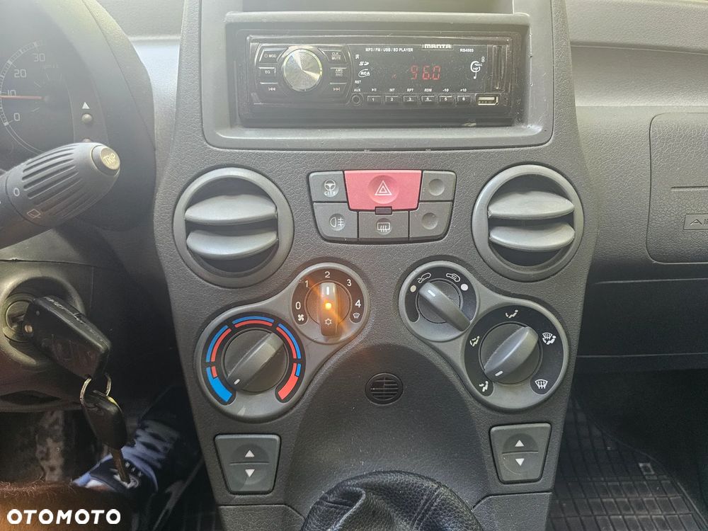 Fiat Panda 1.2 Emotion - 11