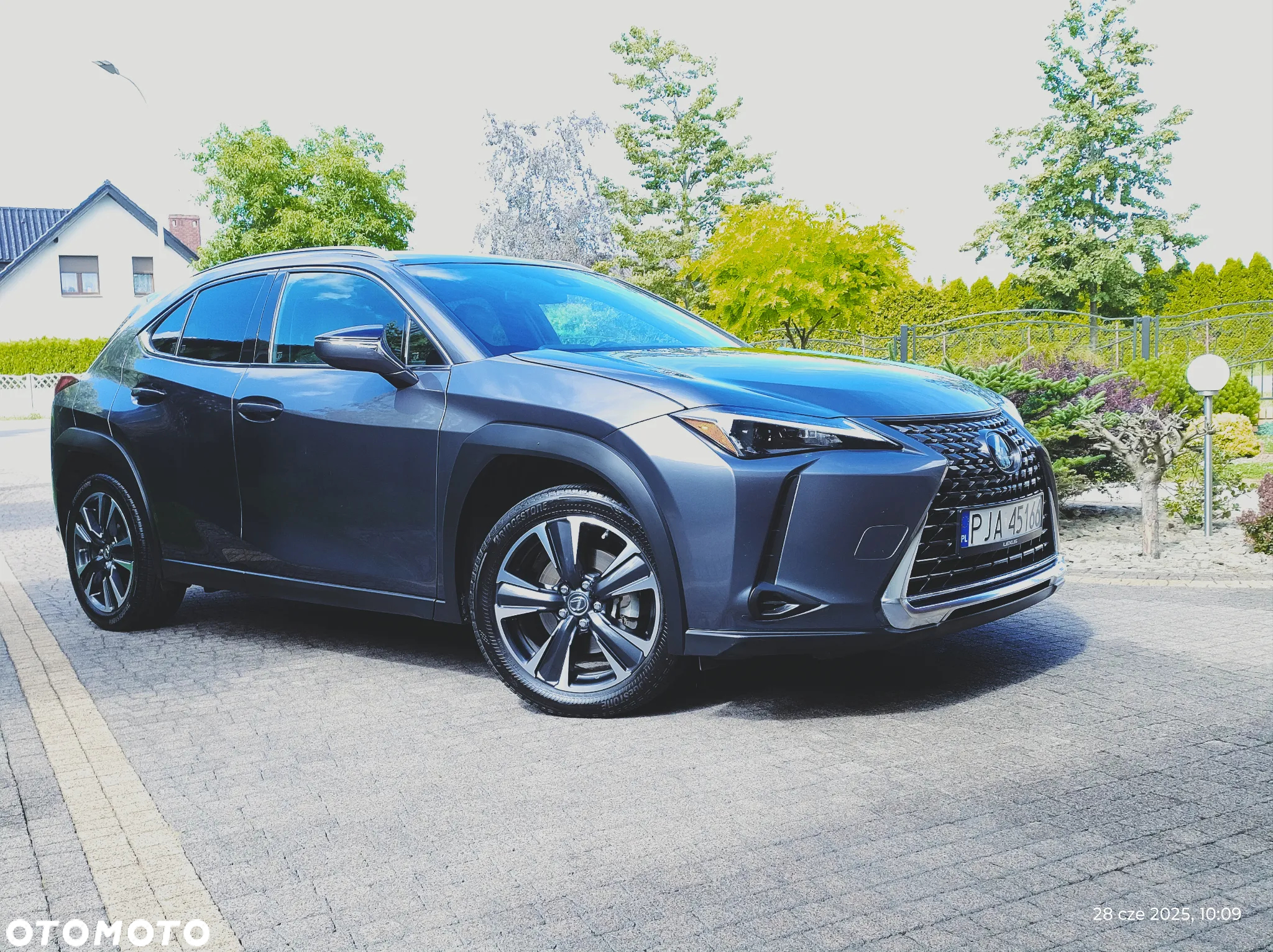 Lexus UX 250h GPF Business AWD - 4