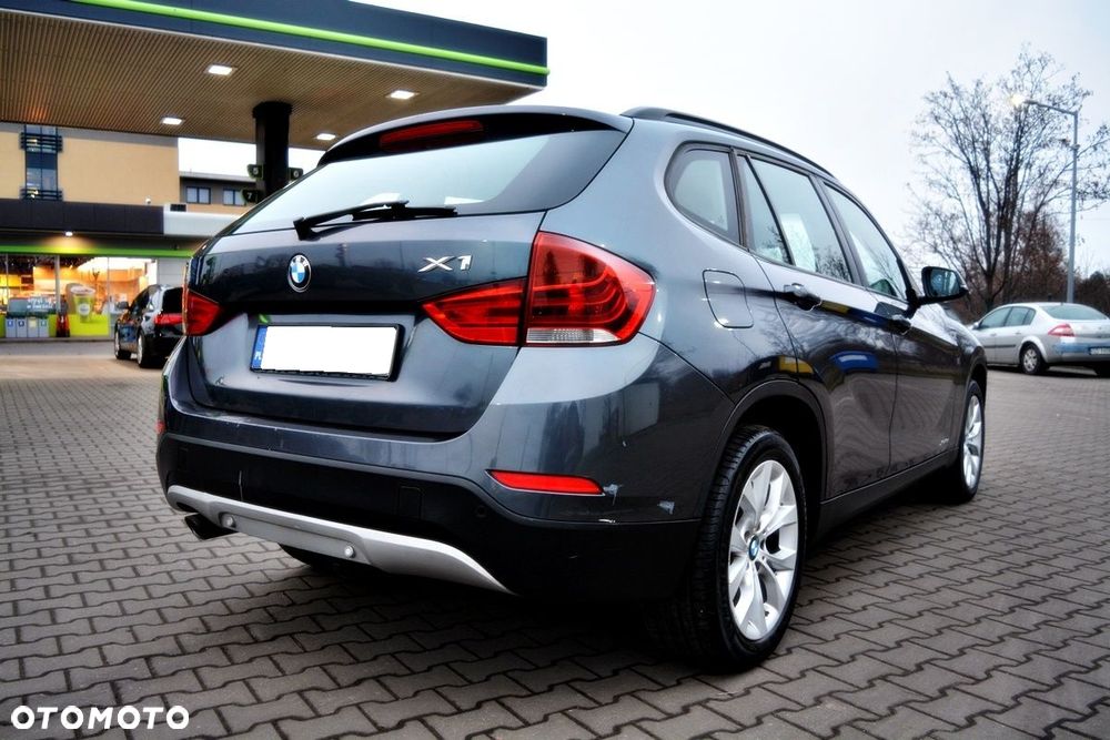 BMW X1 xDrive18d xLine - 4
