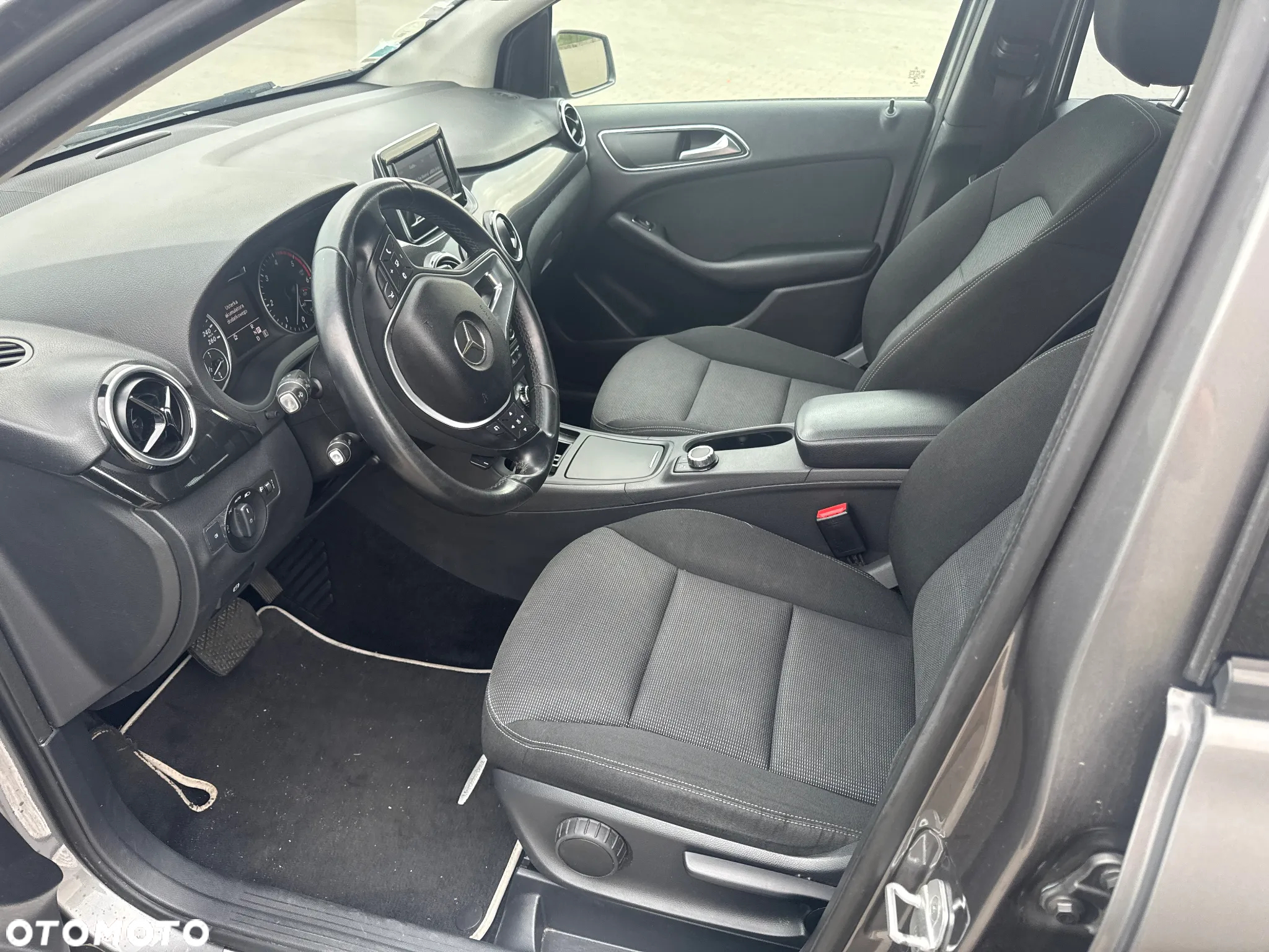 Mercedes-Benz Klasa B 200 CDI (BlueEFFICIENCY) 7G-DCT - 7