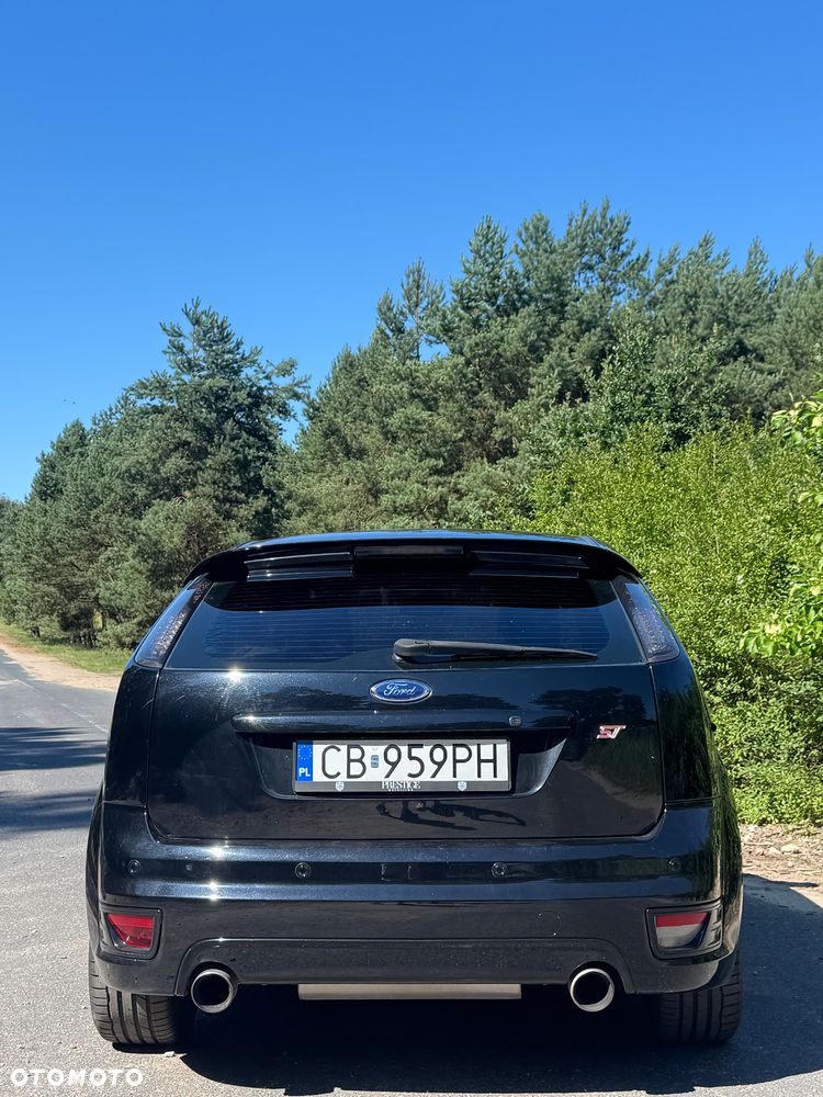 Ford Focus ST - 11