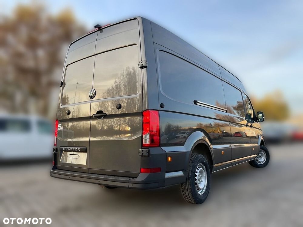Volkswagen Crafter 35 Furgon z wysokim dachem 2,0 l 177 KM automat - 7