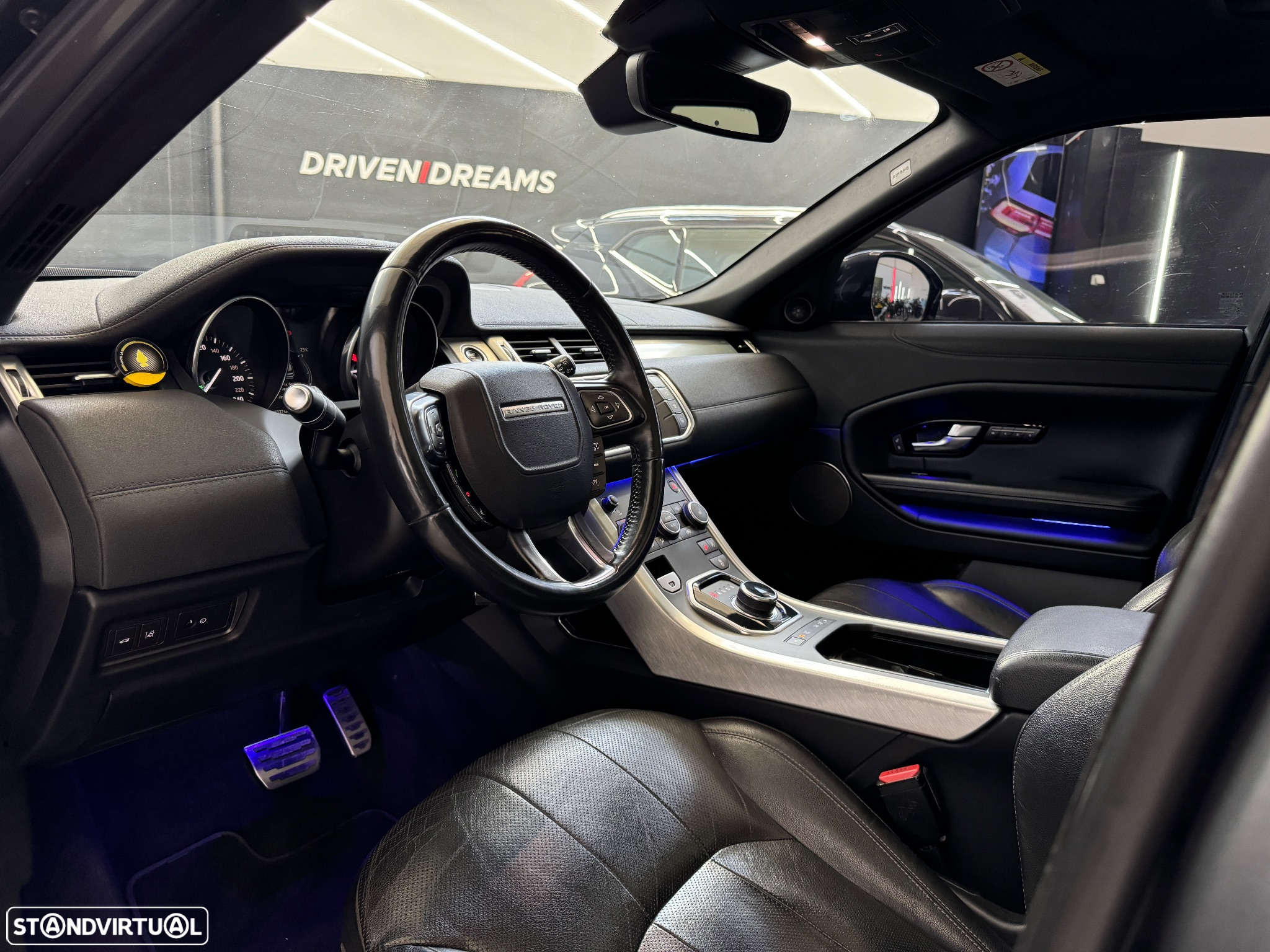 Land Rover Range Rover Evoque 2.0 D150 AWD R-Dynamic HSE Auto - 3