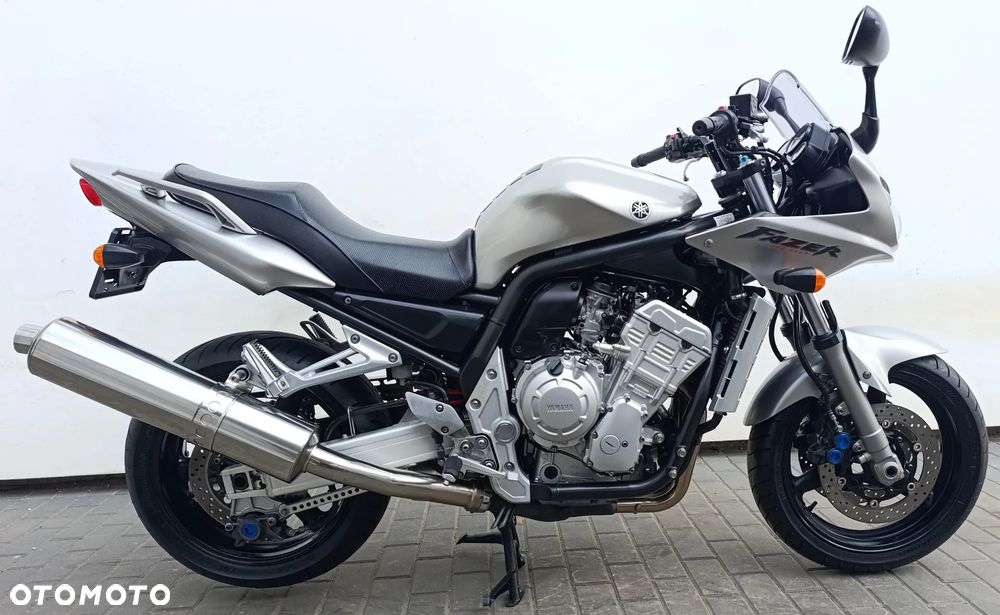 Yamaha FZS - 7