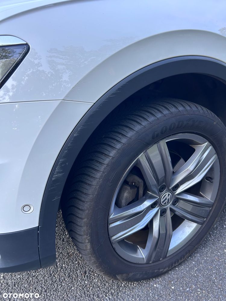 Volkswagen Tiguan 2.0 TDI SCR 4Mot R-Line DSG - 25