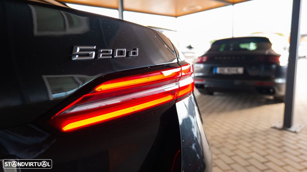 BMW 520 d Pack Desportivo M - 38