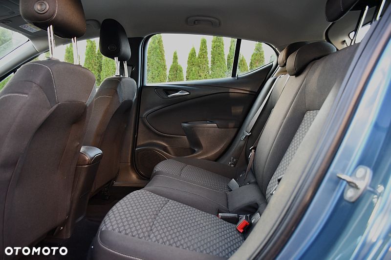 Opel Astra 1.4 Turbo Innovation - 20