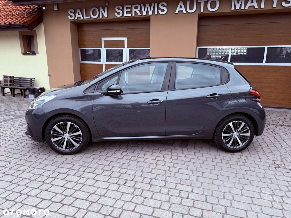 Peugeot 208 82 VTI Allure - 11