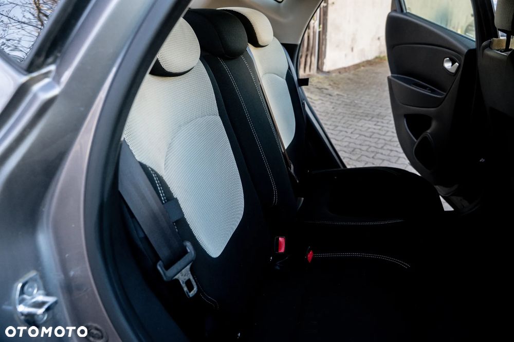 Renault Captur - 16